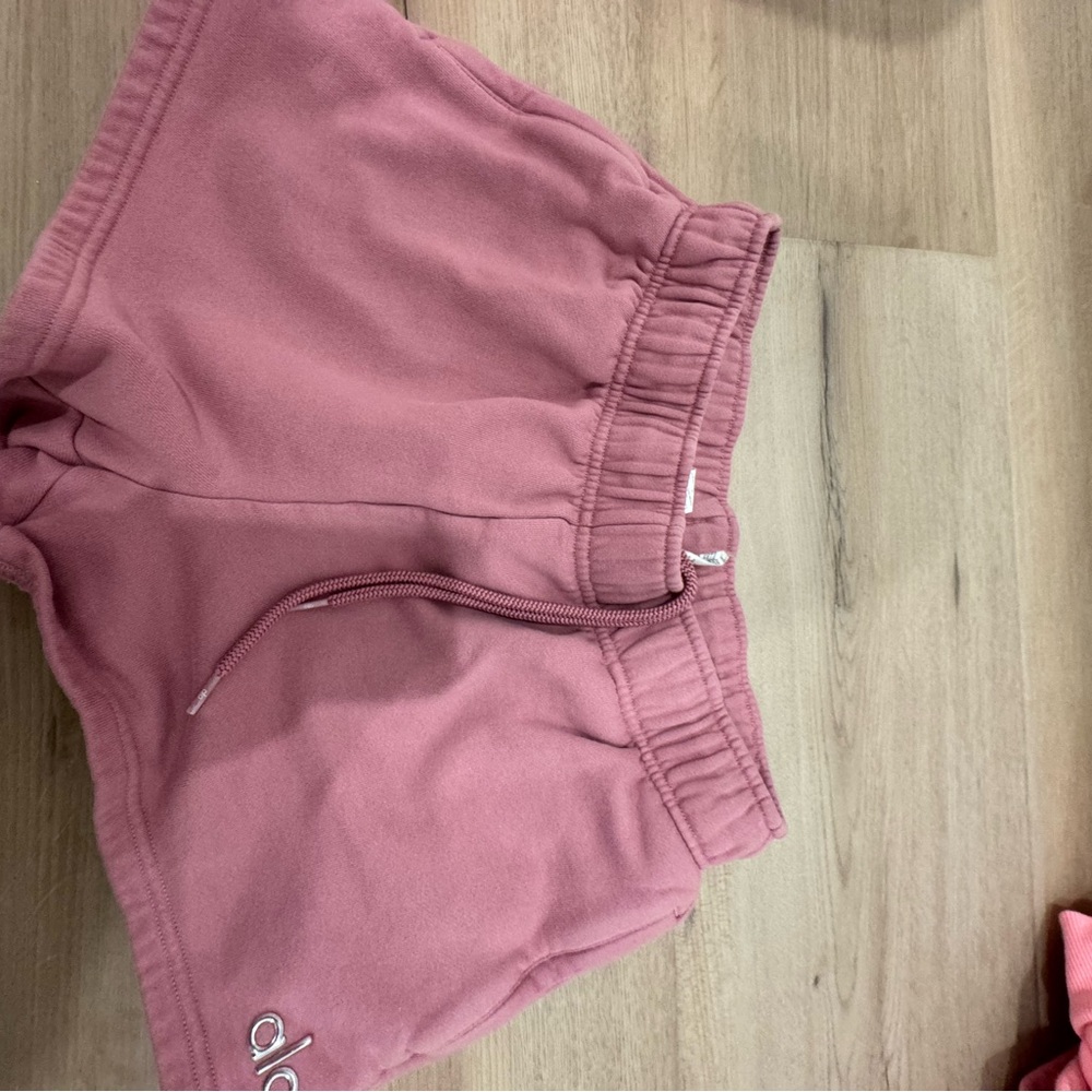 Alo Yoga Accolade short